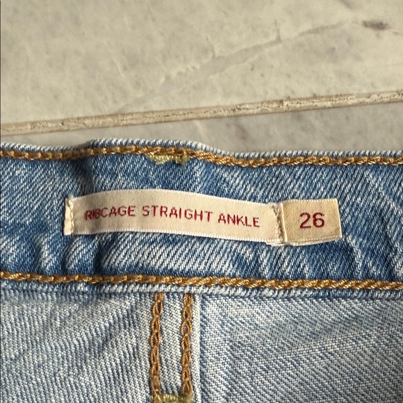 Women's Levi’s Ribcage Straight Ankle Jeans | Size 26 | Medium Wash - Picture 1 of 4